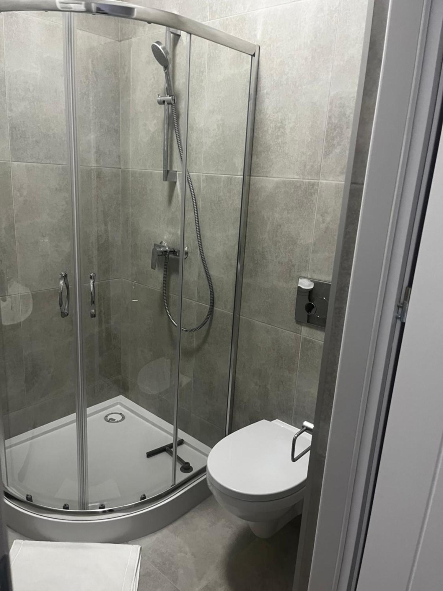 Apartamenty Dbrw Jezyce Poznaň Exteriér fotografie
